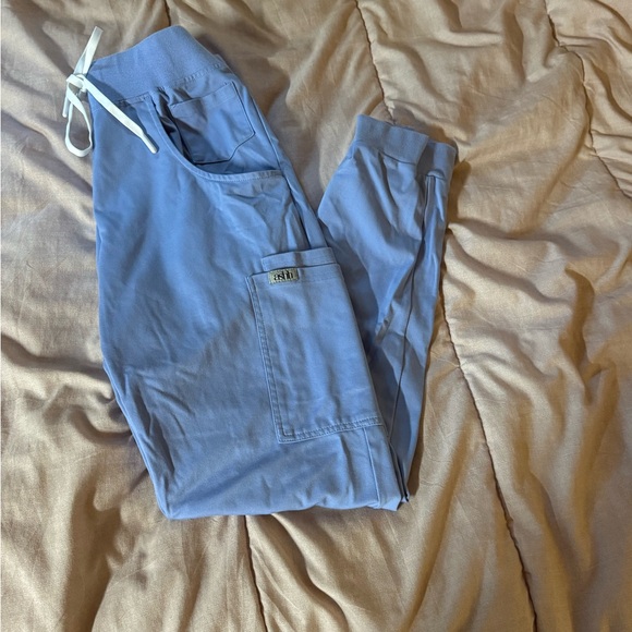 COPY - ASHH scrubs - Picture 4 of 7